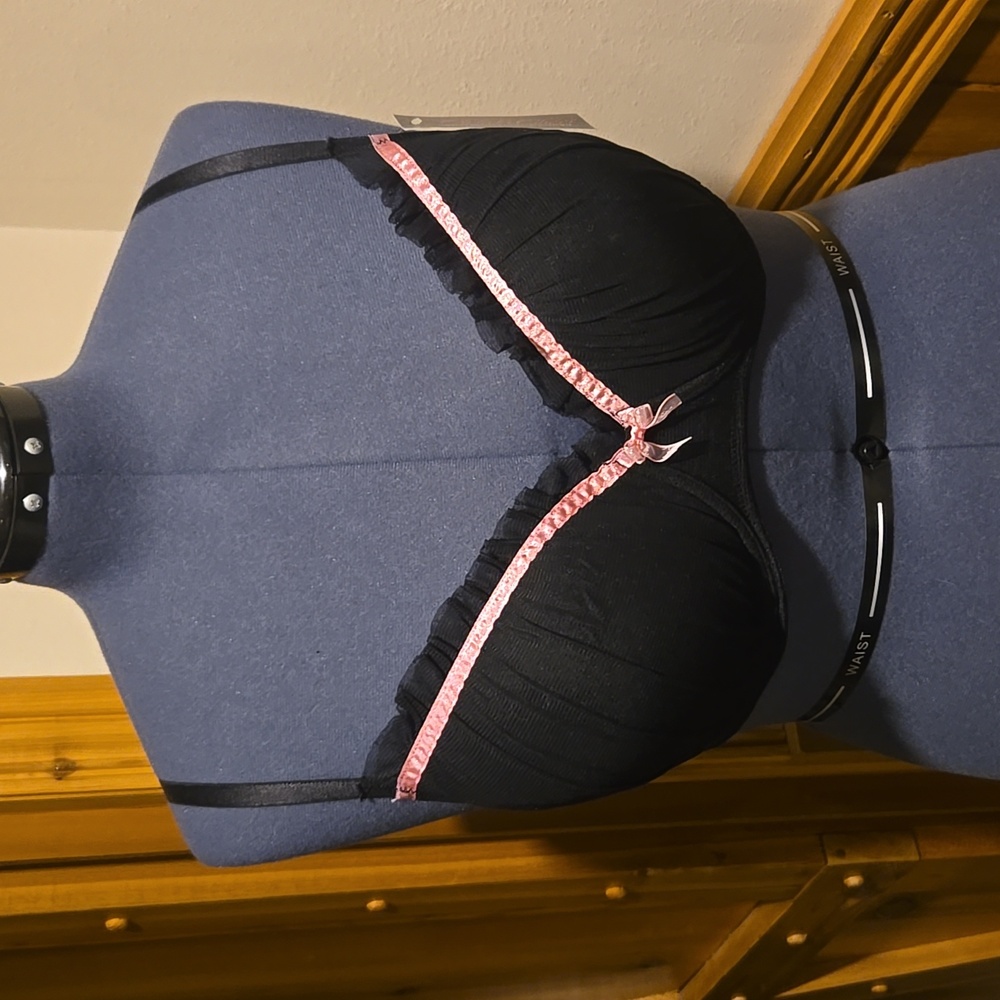 38D bra